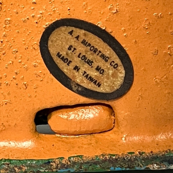 Vintage Cast Iron Hometown Battery Baseball Mechanical Coin  Bank Toy - Picture 6 of 11